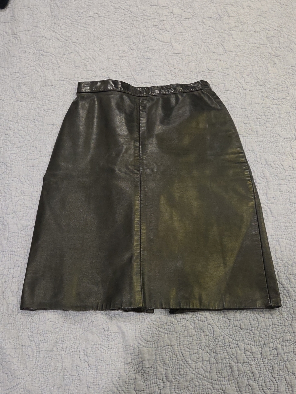 Deja Vou Designs Women's Black 100% Leather Mini Skirt Size 5/6!